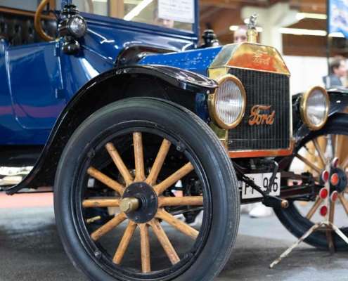 Auto auf der Freizeitmesse